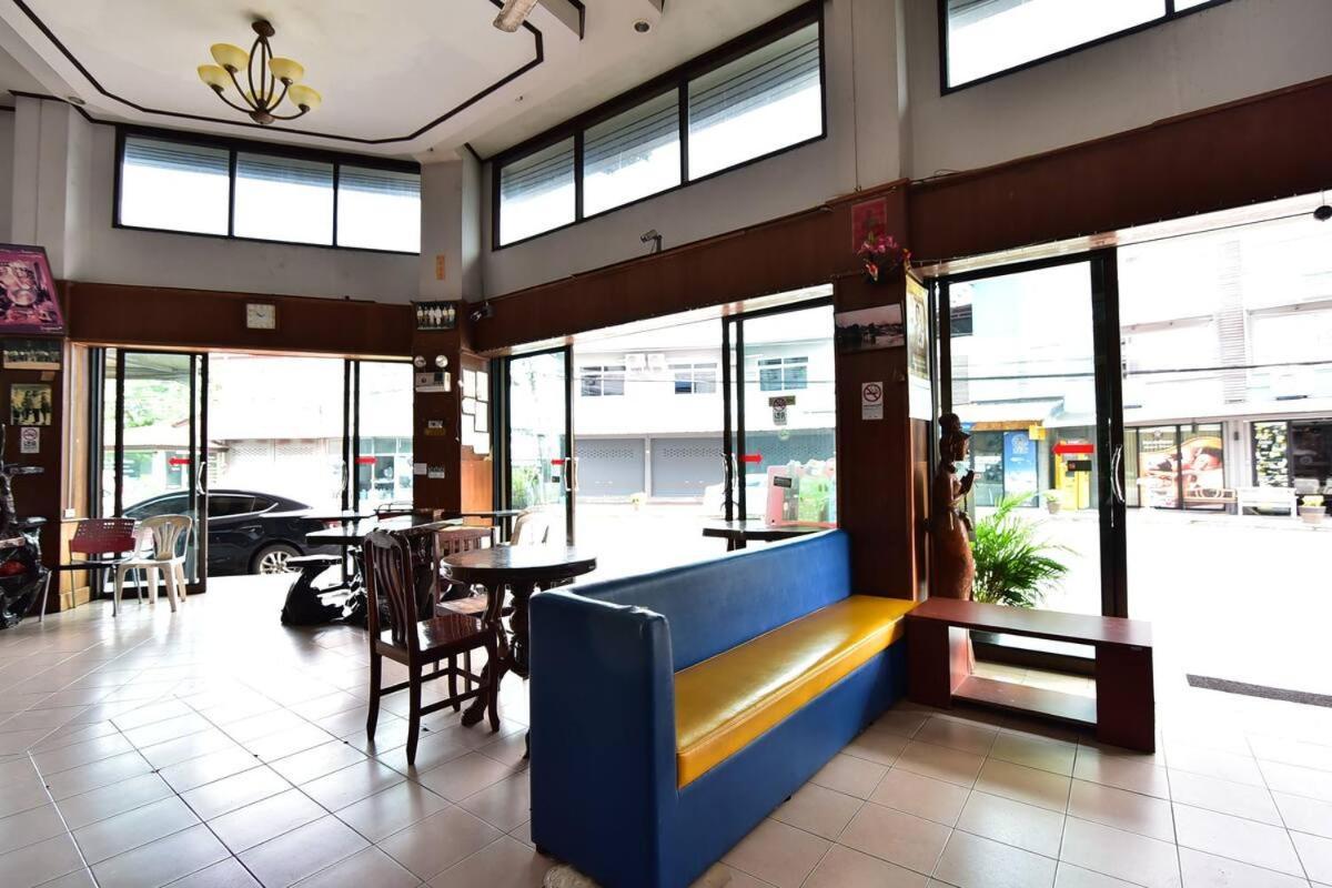 Krabi Grand Hotel Buitenkant foto