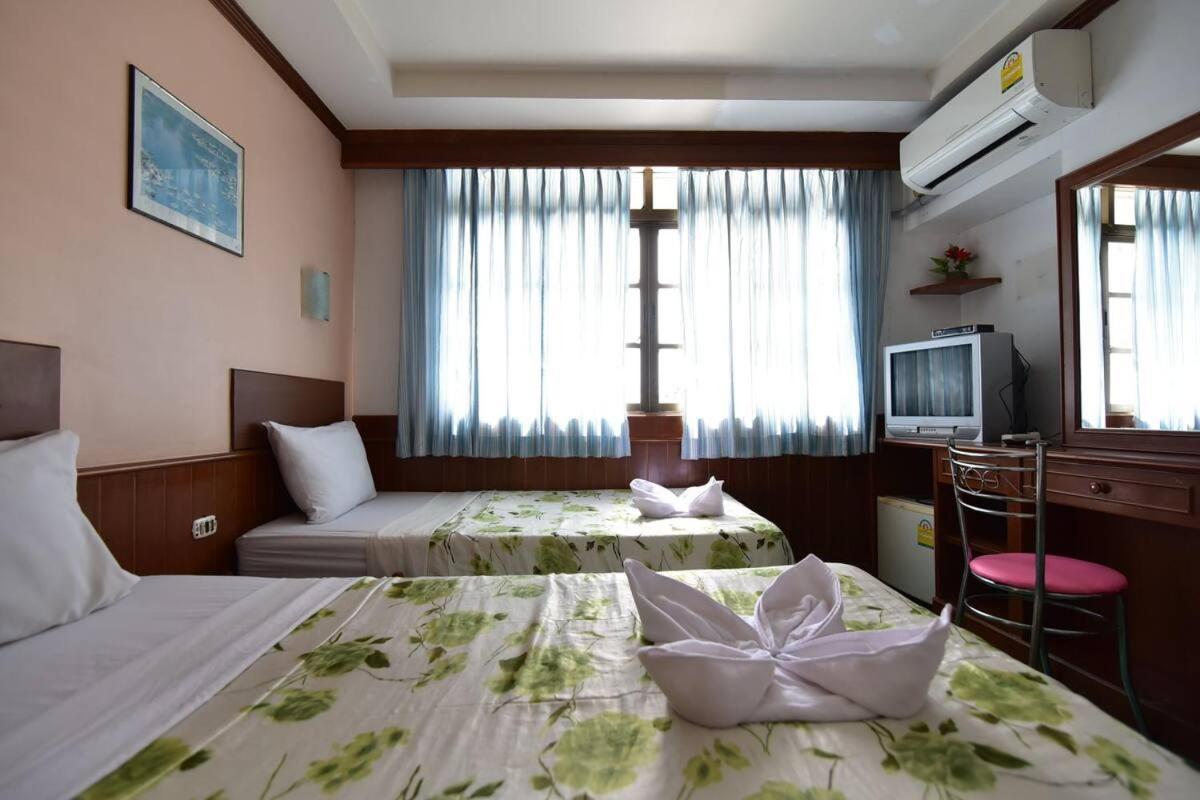 Krabi Grand Hotel Buitenkant foto