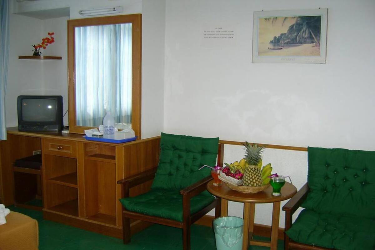 Krabi Grand Hotel Buitenkant foto