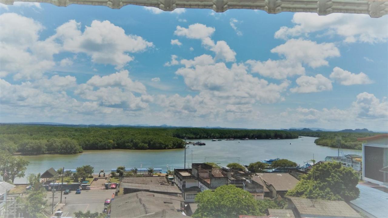 Krabi Grand Hotel Buitenkant foto