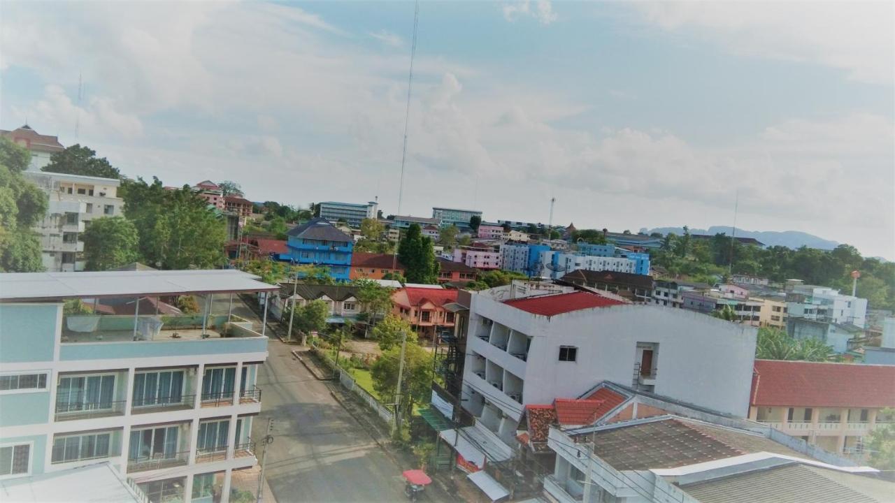 Krabi Grand Hotel Buitenkant foto